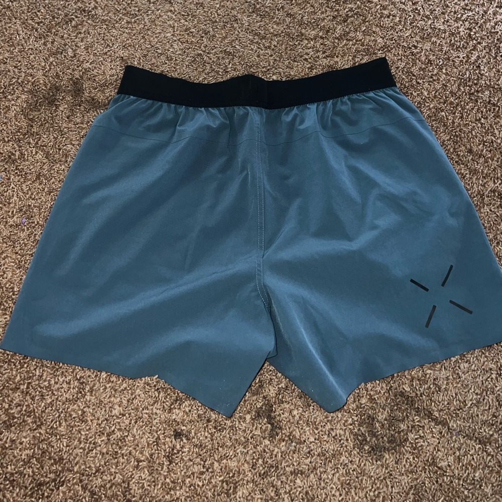 Ten thousand brand interval short